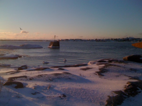 Atardecer invernal en la costa del Bohuslan. Foto R.Puig.