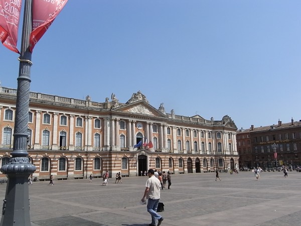 Plaza del Capitolio de Toulouse. Foto R.Puig.