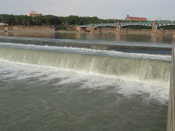 Toulouse. Vista del Garona desde la orilla de Les Abattoirs. Foto R.Puig.