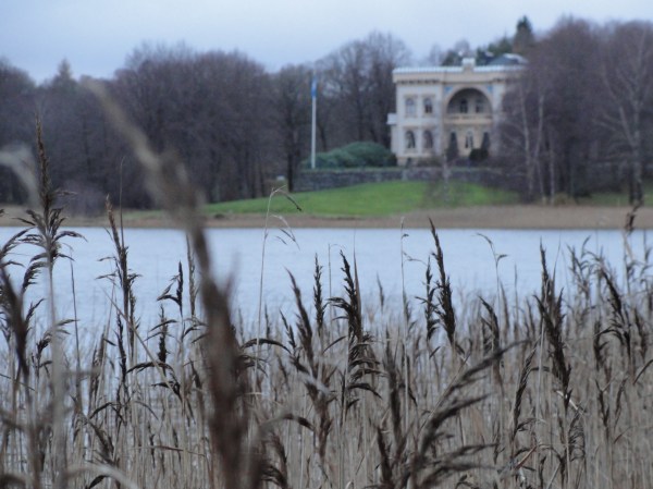 Bahía del castillo de Gunnebo desde Råda Säteri.Foto R.Puig.
