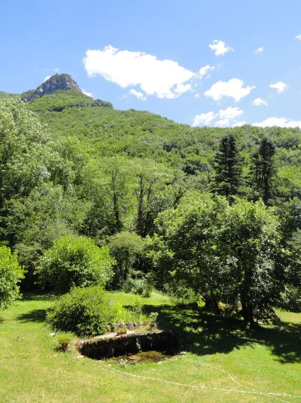 Abadía de Valcroissant. La fuente de los monjes. Foto R.Puig