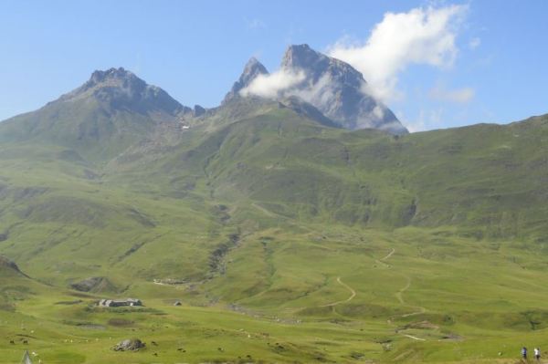Bajando del col del Portalet por el lado francés.  Foto R.Puig