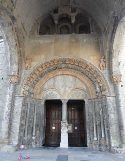Catedral de Oloron Sainte Marie. Nartex. Foto R.Puig