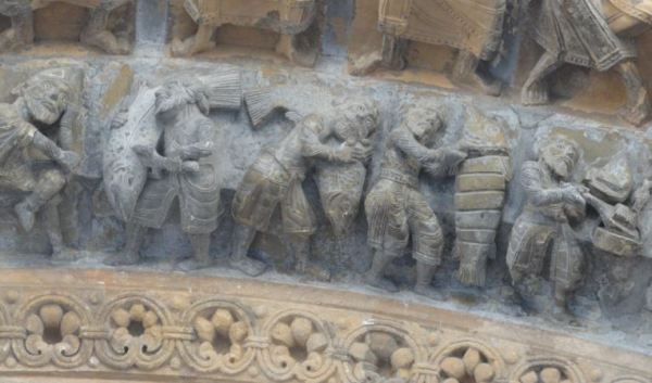 Catedral de Oloron Sainte Marie. Pescadores de salmón. Portico. Foto R.Puig