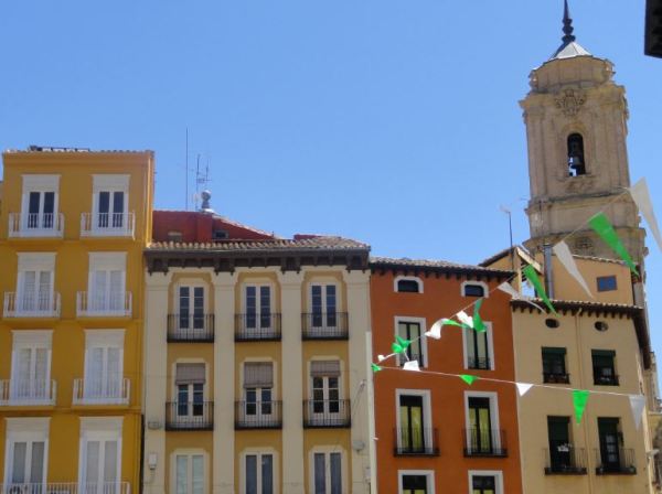 Huesca. Fachadas junto a San Lorenzo. Foto R.Puig