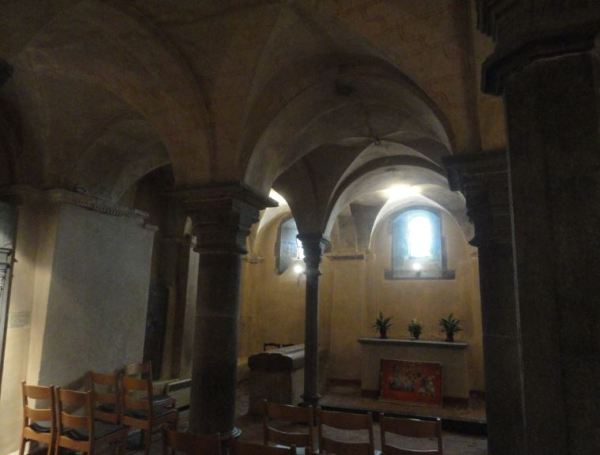 La Colegiata de Lobbes. Cripta   . Foto R.Puig