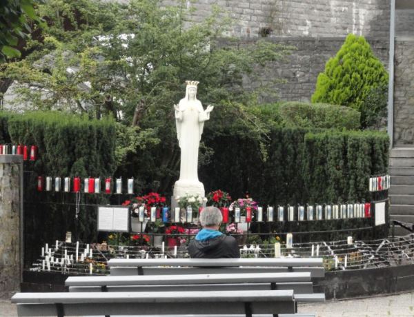 En el lugar de las visiones. Beauraing. Foto R.Puig