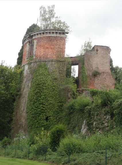 Las ruinas son románticas. Beauraing. Foto R.Puig