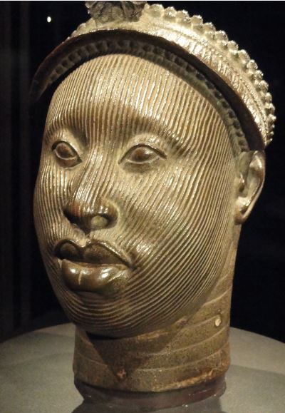 Cabeza de un Ooni. Aleación de cobre. ss.XV a XVI. NCMM. Lagos. Foto R.Puig