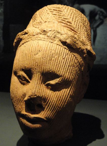 Cabeza.  Terracota. NCMM. Lagos. Foto R.Puig