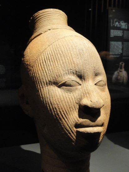 Cabeza. Terracota. NCMM. Lagos. Foto R.Puig