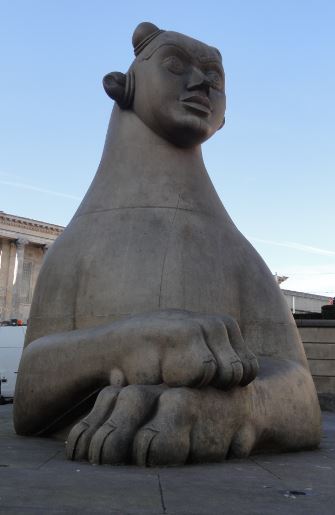 Guardian by Dhruva Mistry. Victoria Square. Birmingham. Foto R.Puig