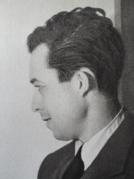 Albert Camus en 1939 durante el ensayo de Calígula. Foto B.Rouget en el períodico Alger Republicain