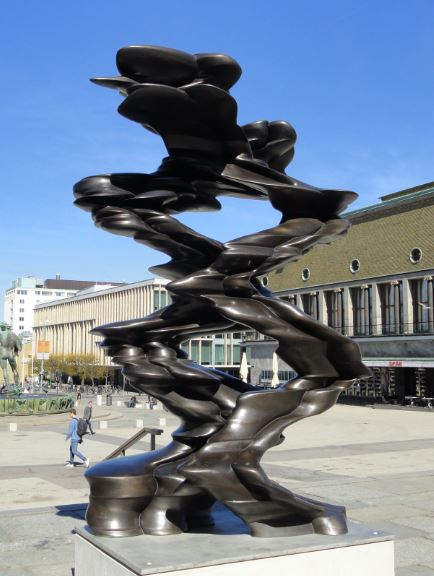 Tony Cragg.  Walks of Life en Götaplatsen.  Göteborg. Abril a Octubre 2015.  Foto R.Puig
