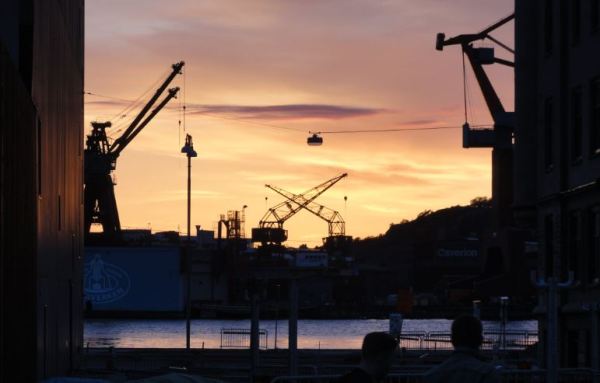 La línea del cielo. Atardece en Gotemburgo. Foto R.Puig