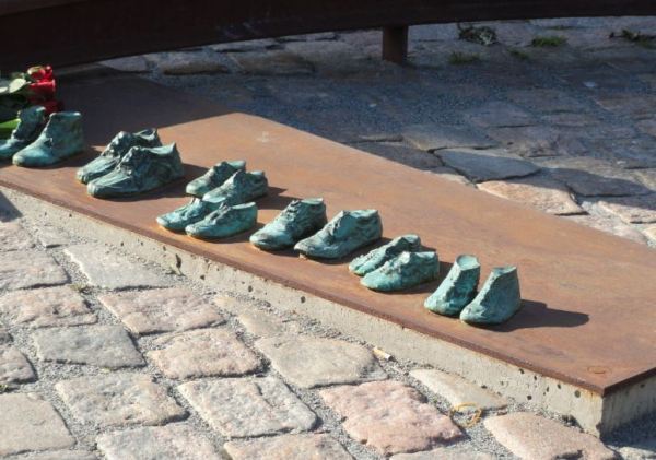 Zapatos de niños. Memorial de las víctimas de los campos de exterminio nazis. Gotemburgo. Foto R.Puig