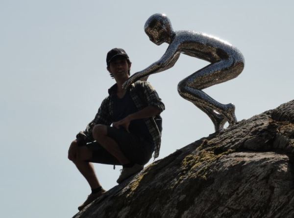 Movimiento inmovil (Standing Motion).  Acero inoxidable. Maria Miesenberger. 2012. Foto R.Puig