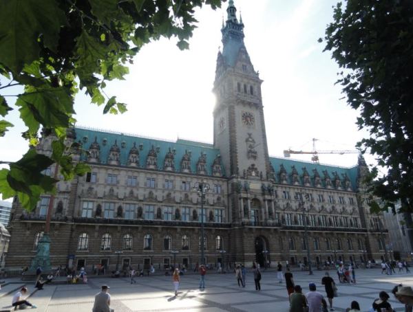 Hamburgo. Plaza del Ayuntamiuento. Foto R.Puig