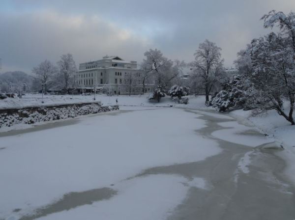 El Stora Teatern desde el puente de Kungspark. Göteborg. Foto R.Puig