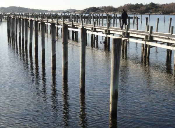 Pantalanes a la espera de los botes. Foto R.Puig