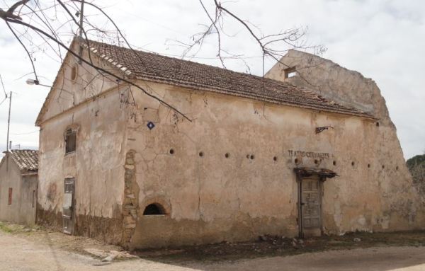 El Teatro Cervantes. Santa Eulalia. Foto R.Puig