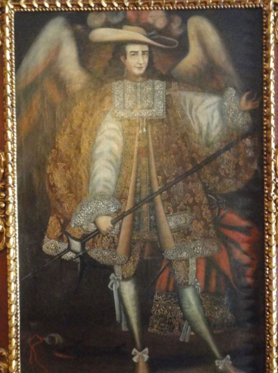 El Sr.Jiménez en arcángel virreinal. Foto R.Puig