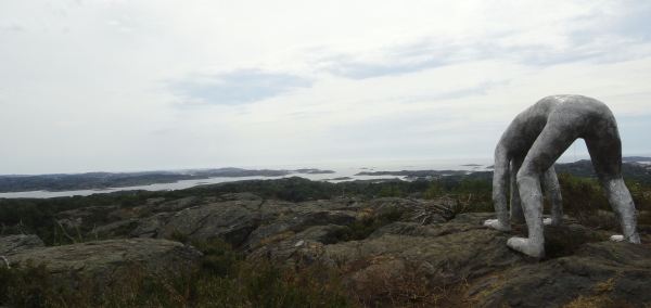 María Miesenberger. Suecia. 2016. Hombre avestruz. Acero y bronce. Pilane 2016. Foto R.Puig