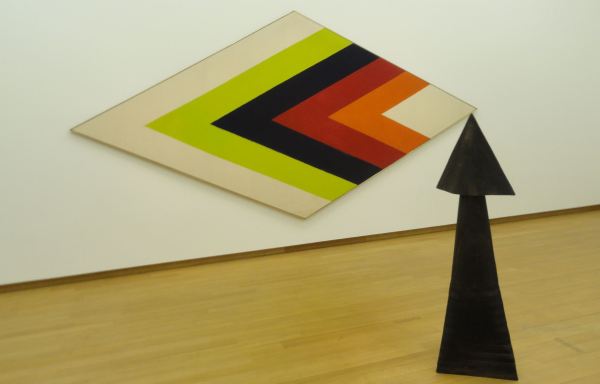 Flecha. Trans West, Kennet Noland y Richard Tuttle, Arrow. 1965-66. Foto R.Puig