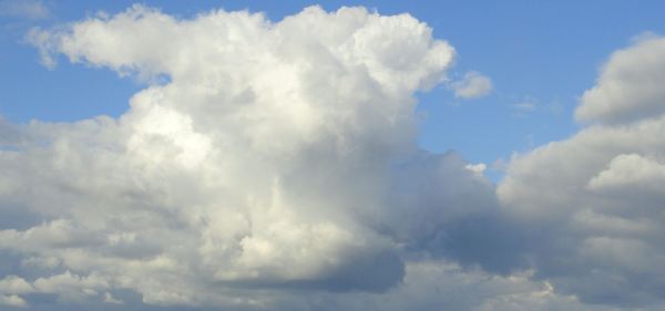 ...sería bueno vivir sobre una nube. Foto R.Puig