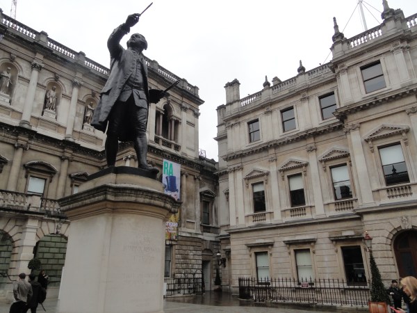 Estatua de Constable ante la Royal Gallery of Art .Foto R.Puig