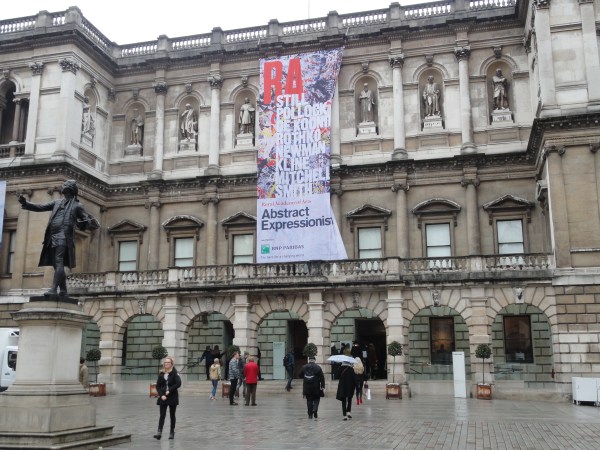 Patio de entrada. Royal Academy of Arts .Foto R.Puig