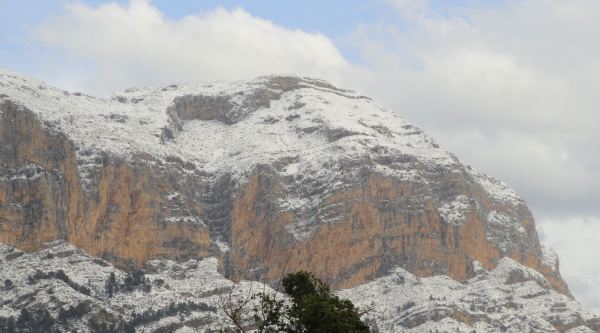 El puño del Montgó desde Jesús Pobre. Foto R.Puig