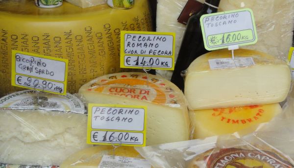 Ñam ñam... Il Pecorino. Foto R.Puig