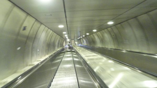 Por las profundidades de la metropolitana de Roma. Foto R.Puig