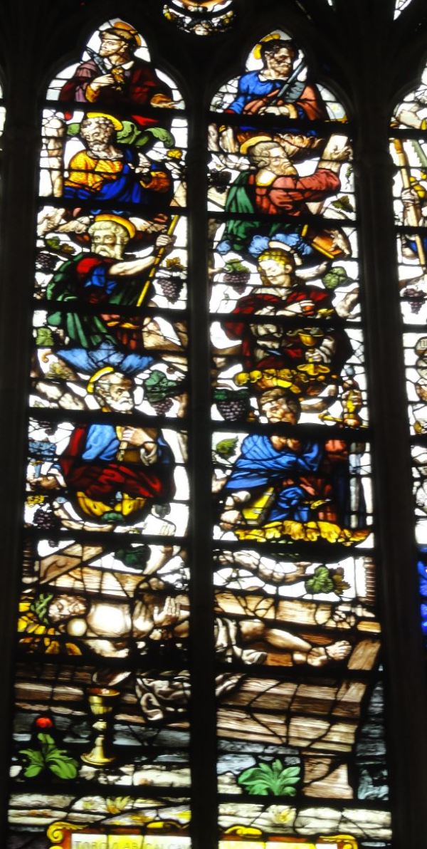 Cristo bajo el tórculo. Catedral de Troyes. Foto R.Puig