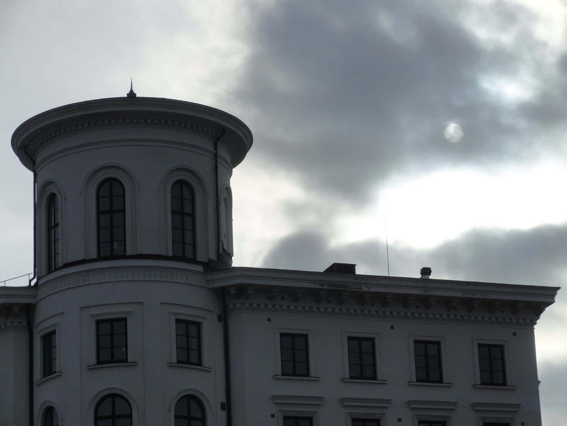 Sol que no se atreve. Foto R.Puig