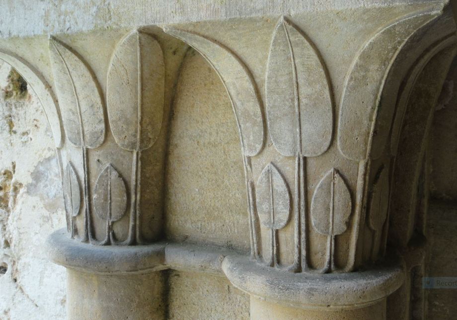 Capiteles del claustro de Fontenay. Foto R.Puig