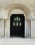 Entrada a la iglesia abacial de Fontenay. Foto&nbsp;R.Puig