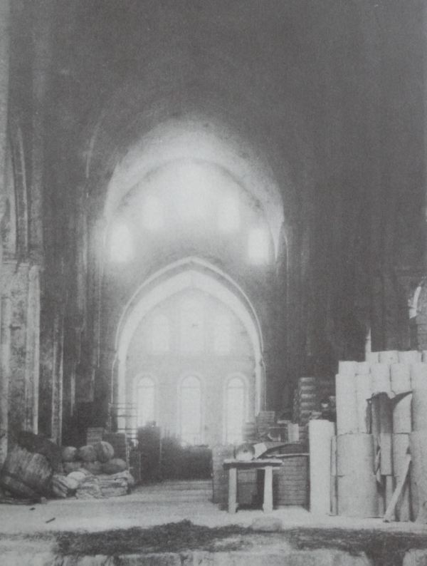 Estado de la nave de la iglesia abacial de Fontenay en 1890, ANDRÉ, Louis, p.79