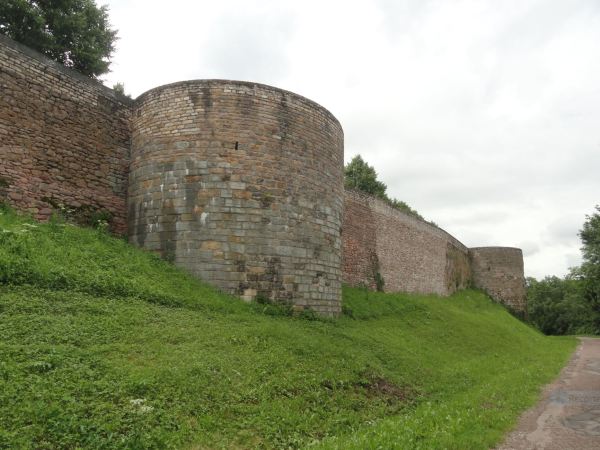 Murallas de Semur-en-Auxois. Foto R.Puig