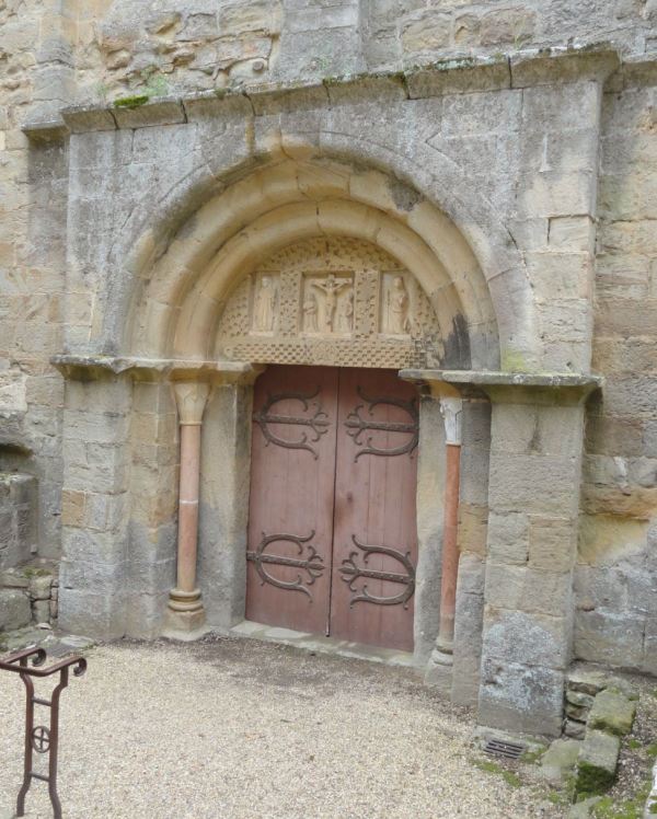 Entrada románica del siglo XII. Fontefroide. Foto R.Puig