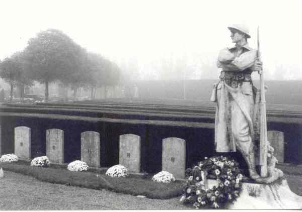 Lo que dejan las guerras. Cementerio de Ixelles. Bruselas. Foto R.Puig