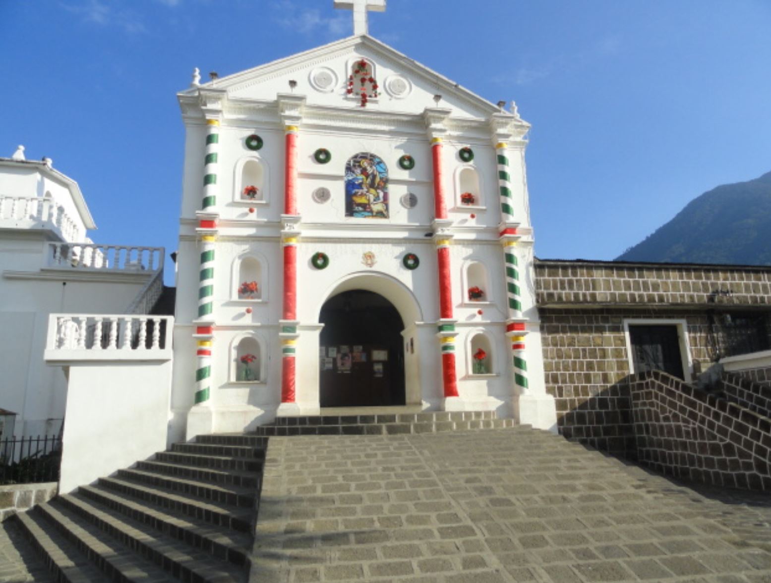 Iglesia de San Pedro La Laguna. Foto R.Puig