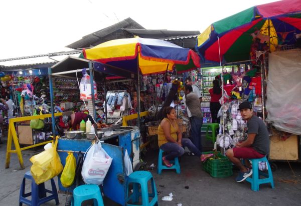 Regresando a Chiclayo 13.02.2019. Puestos del mercado. Foto R.Puig