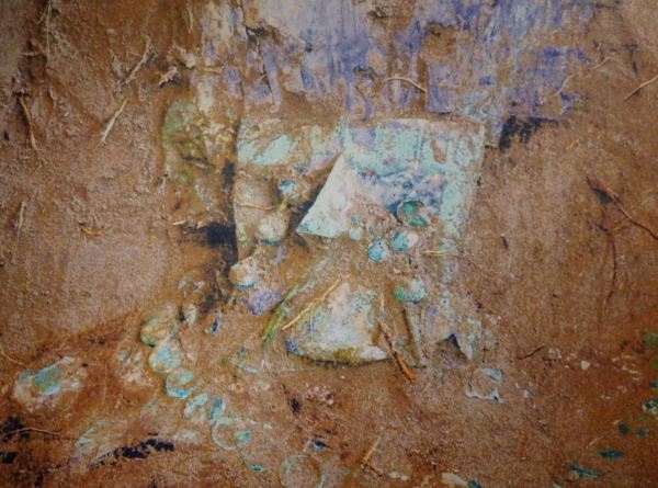 Rostro cubierto de la sacerdotisa de Chornancap al descubrirse el fardo. Museo Brüning.