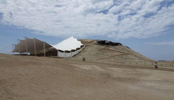 La Huaca de Cao Viejo. Foto R.Puig