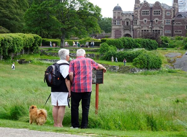 Ilustrándose. Foto R.Puig