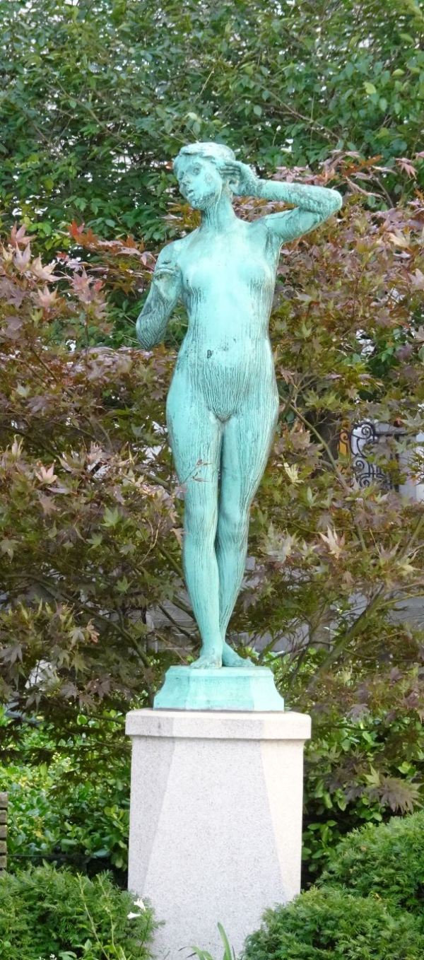 Patio de entrada en Strandvägen. Detalle. Foto R.Puig